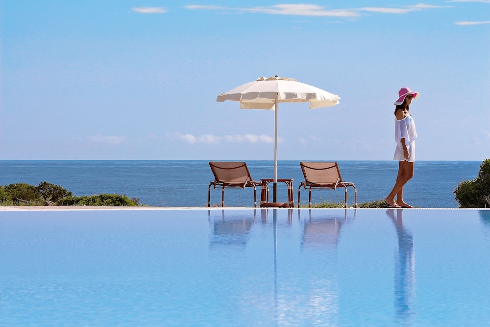colonna resort a colonna luxury beach hotel porto cervo