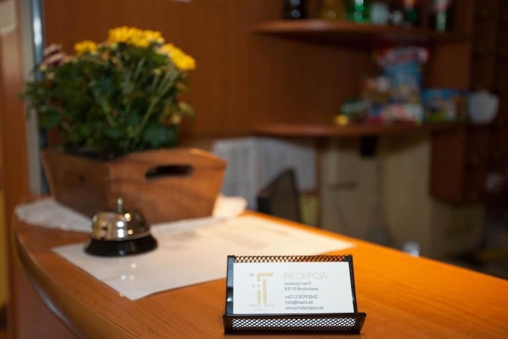 hotel taxis bratislava