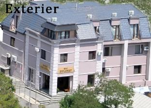 hotel diplomat