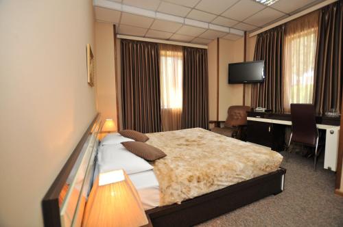 hotel diplomat