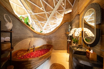 ulaman eco luxury resort