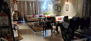 Mount View Double-Bed By Aparna Bienvenue,Panchkula>>Chandigarh,3.5 star