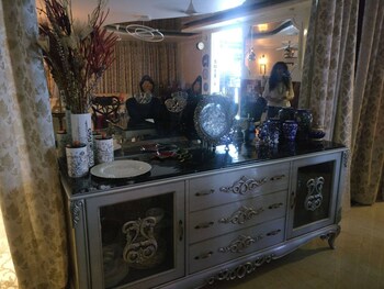 mount view double bed by aparna bienvenue