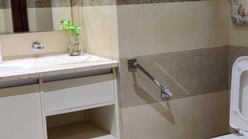 mount view double bed by aparna bienvenue