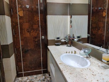 mount view double bed by aparna bienvenue