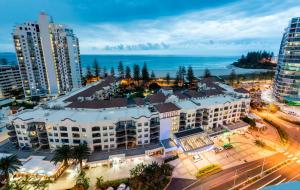Oaks Gold Coast Calypso Plaza Suites,Near The Strand,4 star