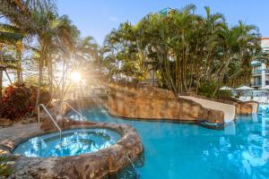 Oaks Gold Coast Calypso Plaza Suites,Near The Strand,4 star