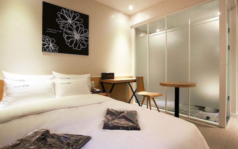 icheon boutique xym