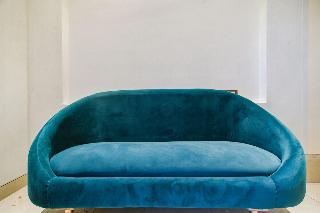 super townhouse hotel o benchmark