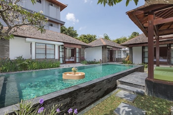 villa litera seminyak