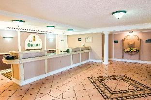 La Quinta Inn By Wyndham Indianapolis Airport Lynhurst,Indianapolis>>Indiana,3 star