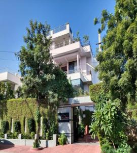 hotel the omaira