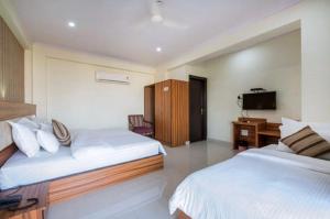 hotel the omaira