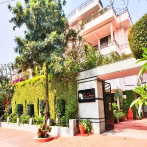 hotel the omaira