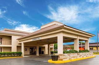 Quality Inn,Near Bb King Museum,3 star