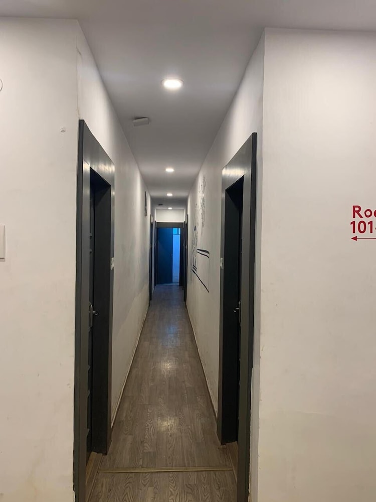 hotel satya townhouse