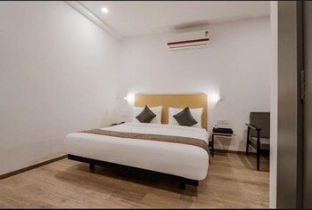 hotel satya townhouse