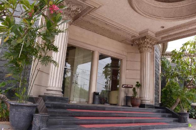 quds royal hotel surabaya