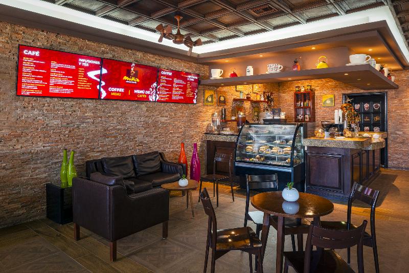 ocean coral and turquesa all inclusive