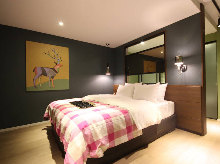 25 hours hotel 2