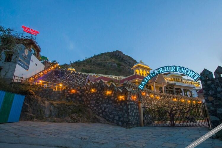 badigarh palace resort