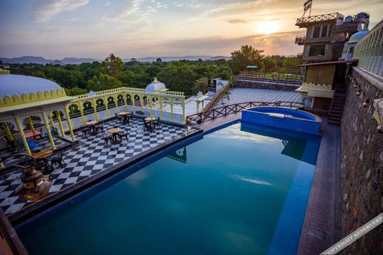 badigarh palace resort