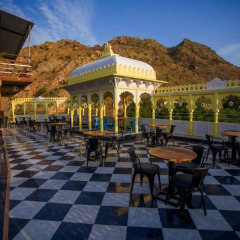 badigarh palace resort