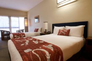 mercure kakadu crocodile hotel