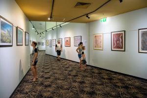 mercure kakadu crocodile hotel