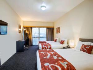 mercure kakadu crocodile hotel