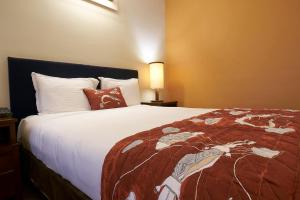 mercure kakadu crocodile hotel