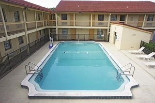 Baymont By Wyndham Jacksonville Orange Park,Jacksonville>>Duval,3 star