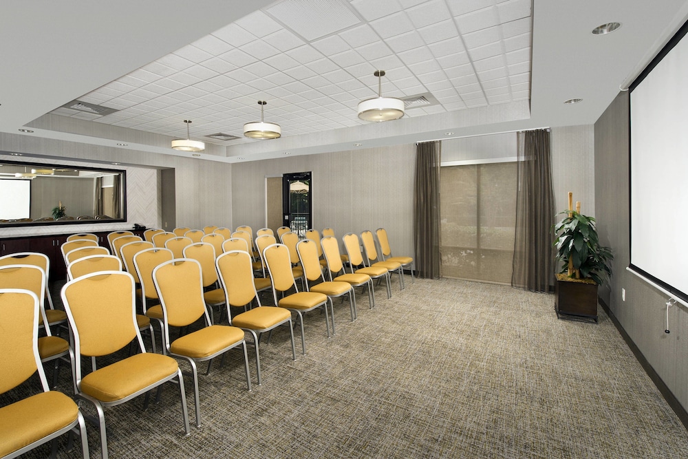 springhill suites by marriott jacksonville north i 95 area