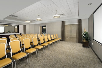 springhill suites by marriott jacksonville north i 95 area