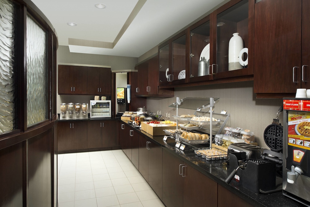 springhill suites by marriott jacksonville north i 95 area