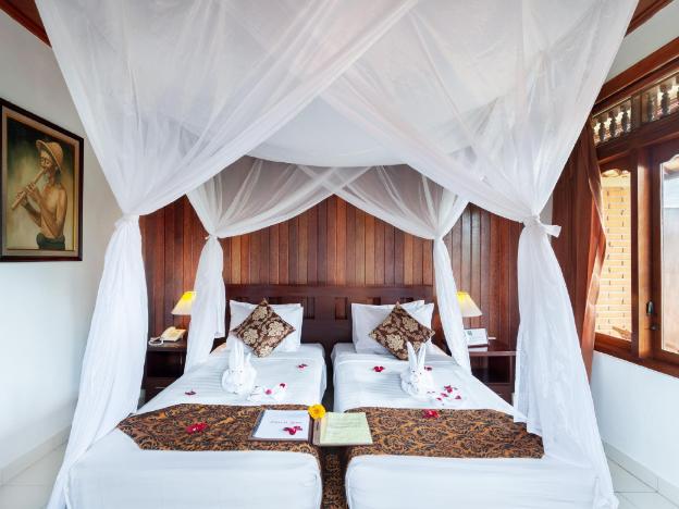 saren indah hotel