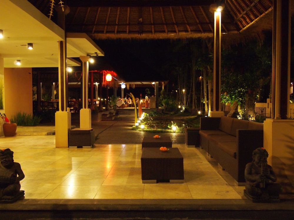 saren indah hotel