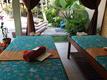 saren indah hotel