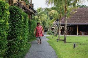 saren indah hotel