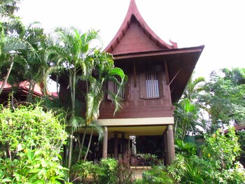 ban keaw villas