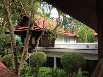 ban keaw villas