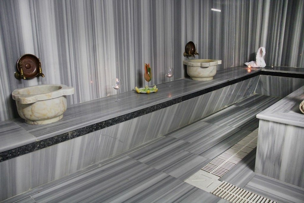 adana