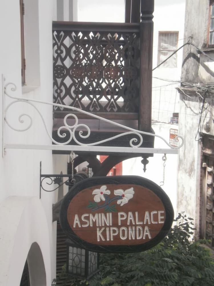 asmini palace hotel