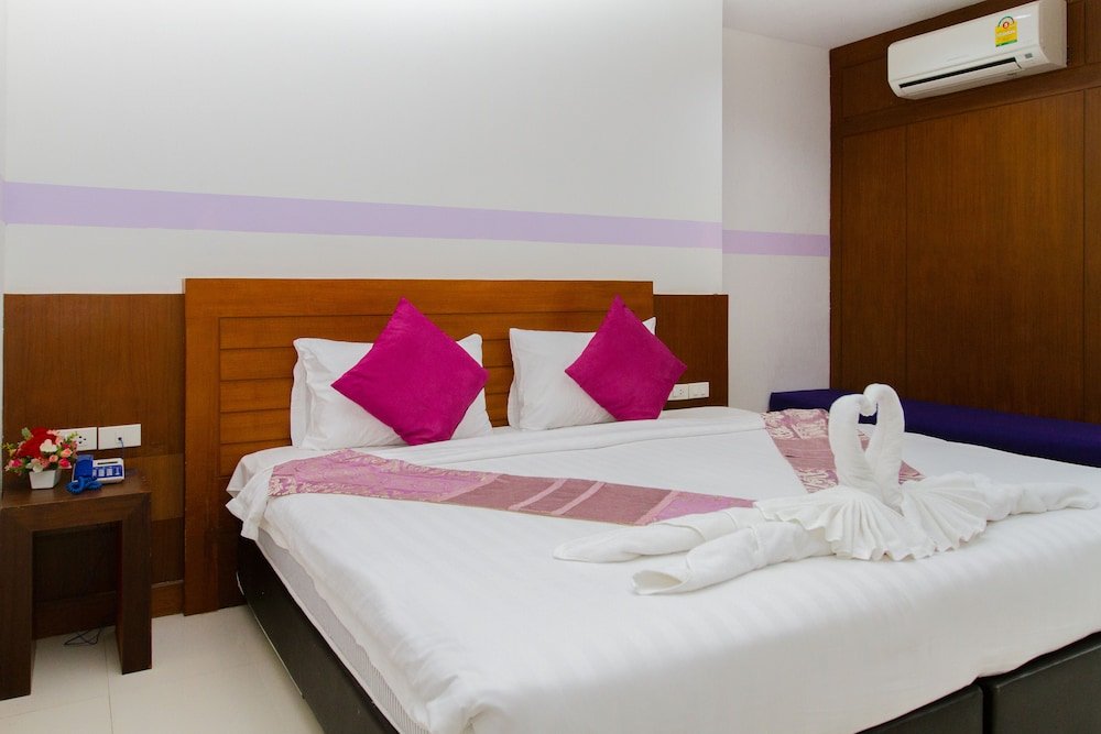 D C Patong,Kathu>>Karon Beach,4 star