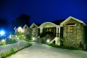 the corbet manral resort and spa