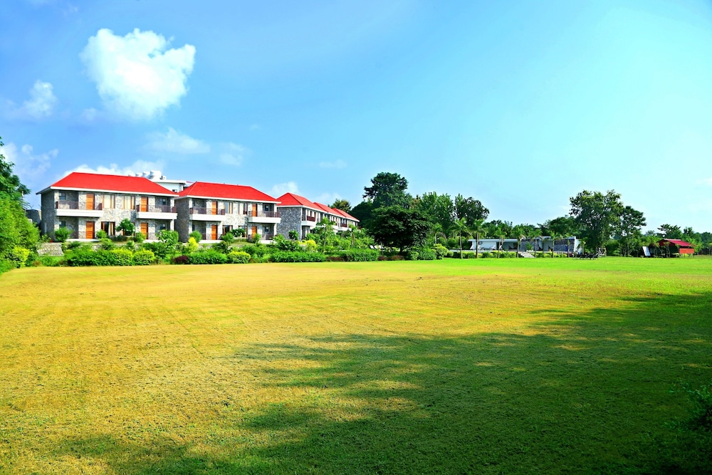 the corbet manral resort and spa