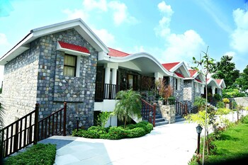 the corbet manral resort and spa