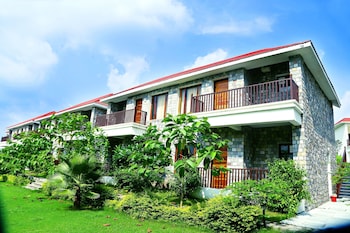 the corbet manral resort and spa