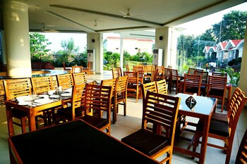 the corbet manral resort and spa