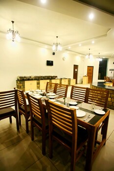 the corbet manral resort and spa